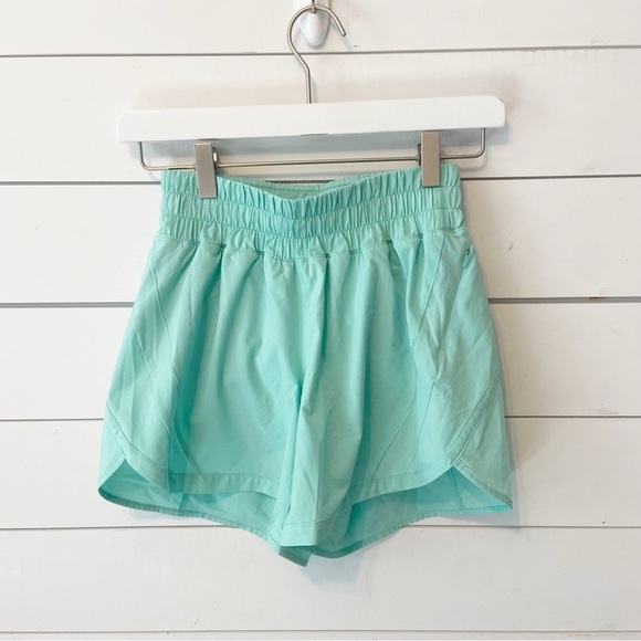 Lululemon | Women’s Tracker Short In Aqua Mint pull on Runner Short Size 4 - Picture 3 of 13